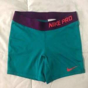 Girls M Nike Pro Turquoise Spandex Shorts